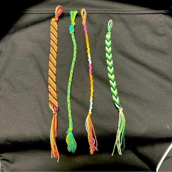 Pack of 4 Handmade Friendship Bracelets - Picture 1 of 5
